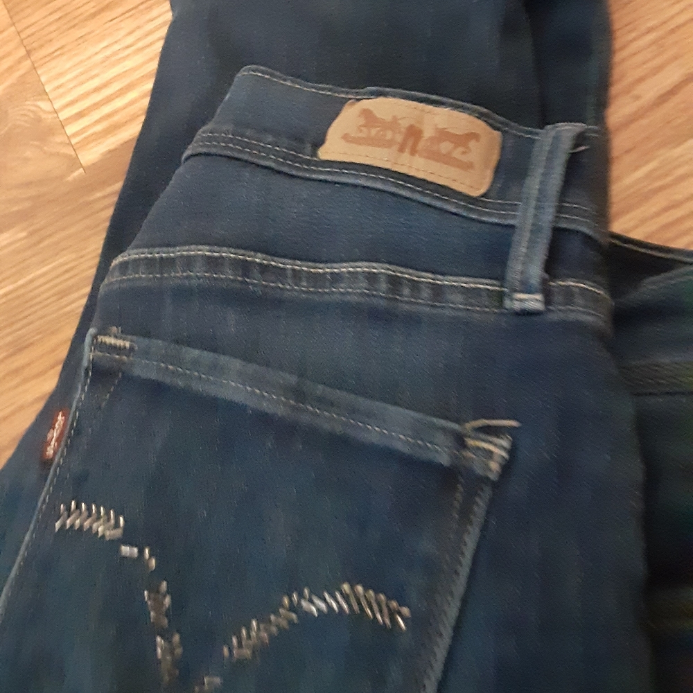 Ladies perfectly slimming 512 skinny leg Levi's jeans size 4 - Picture 3 of 11